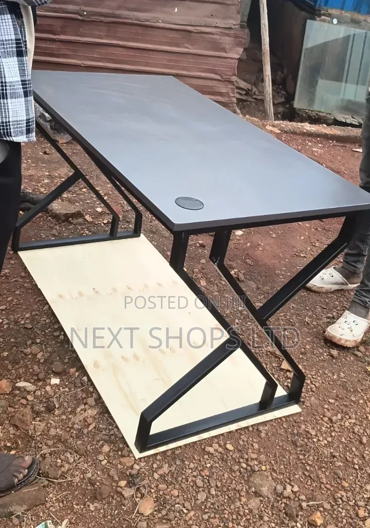 Office Table/Office Table/Officetable/Officetable/Offices Tables/T111b