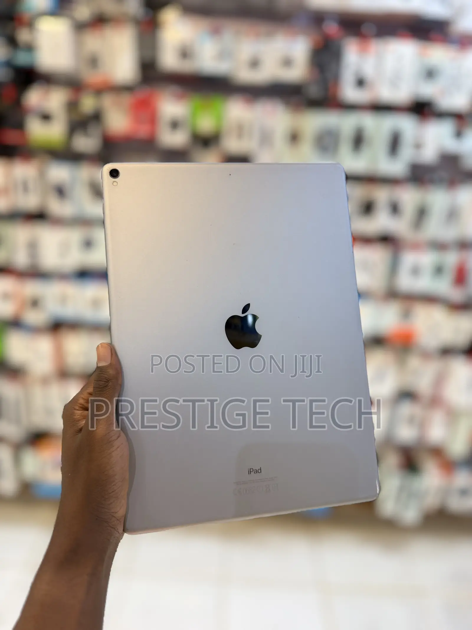 Apple iPad Pro 12.9 (2017) 64 GB Gray