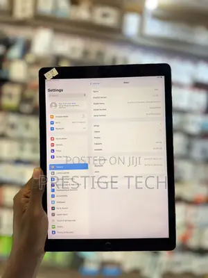 Apple iPad Pro 12.9 (2017) 64 GB Gray