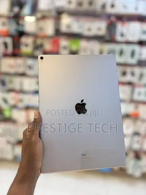 Apple iPad Pro 12.9 (2017) 64 GB Gray