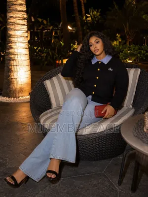 Ladies Sweater Top