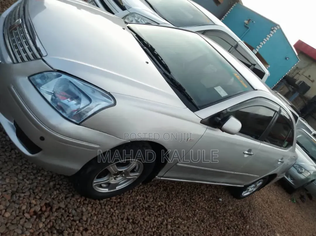 Toyota Premio 2005 Silver