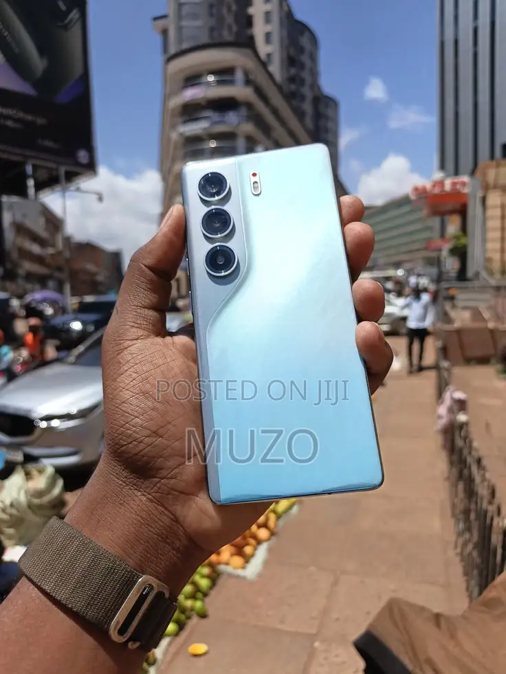 New Tecno Camon 40 256 GB Blue