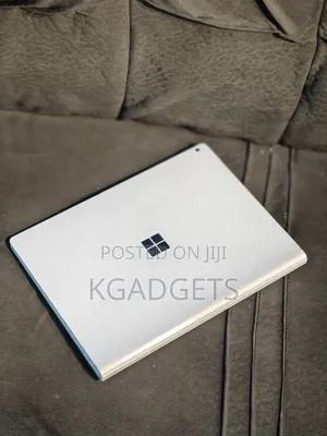 Laptop Microsoft Surface Book 2 8GB Intel Core i5 SSD 256GB
