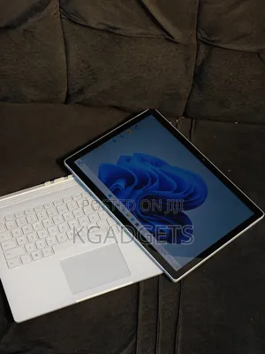 Laptop Microsoft Surface Book 2 8GB Intel Core i5 SSD 256GB