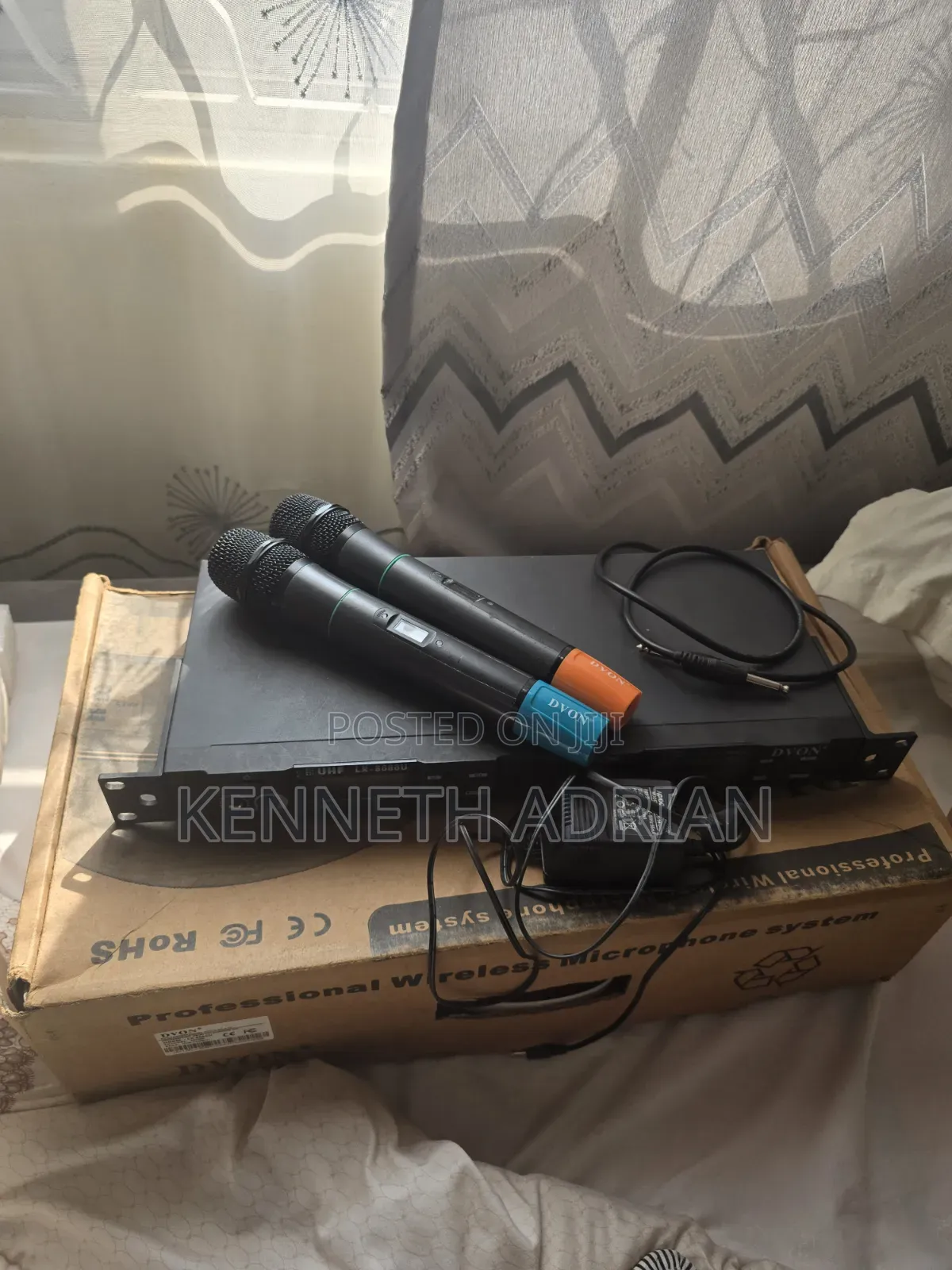 Dvon Wireless Microphones