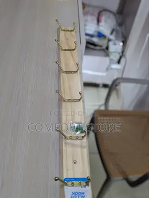 Wall Hanger