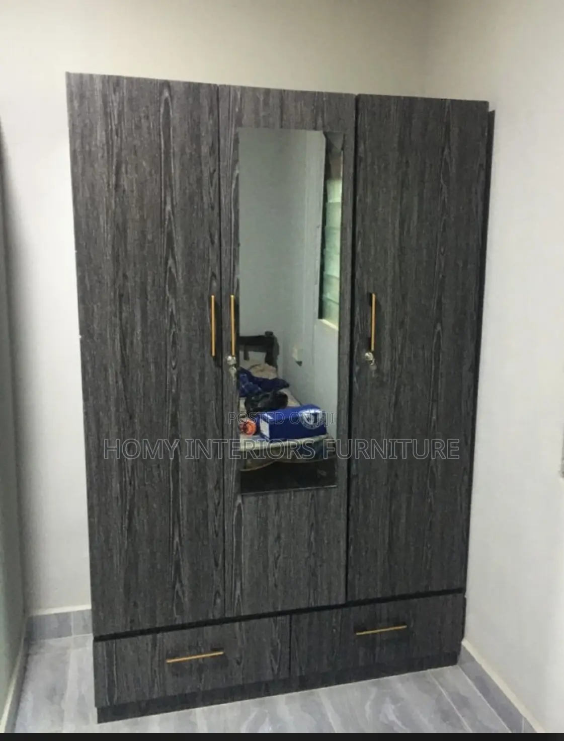 Wardrobess