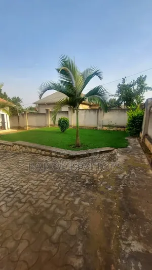 Furnished 3bdrm Mansion in Nsangi, Central Division for sale