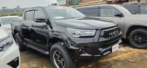 Toyota Hilux 2022 Black