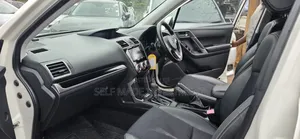 Subaru Forester 2016 White