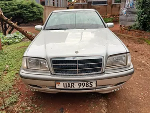 Mercedes-Benz C200 2002 Silver
