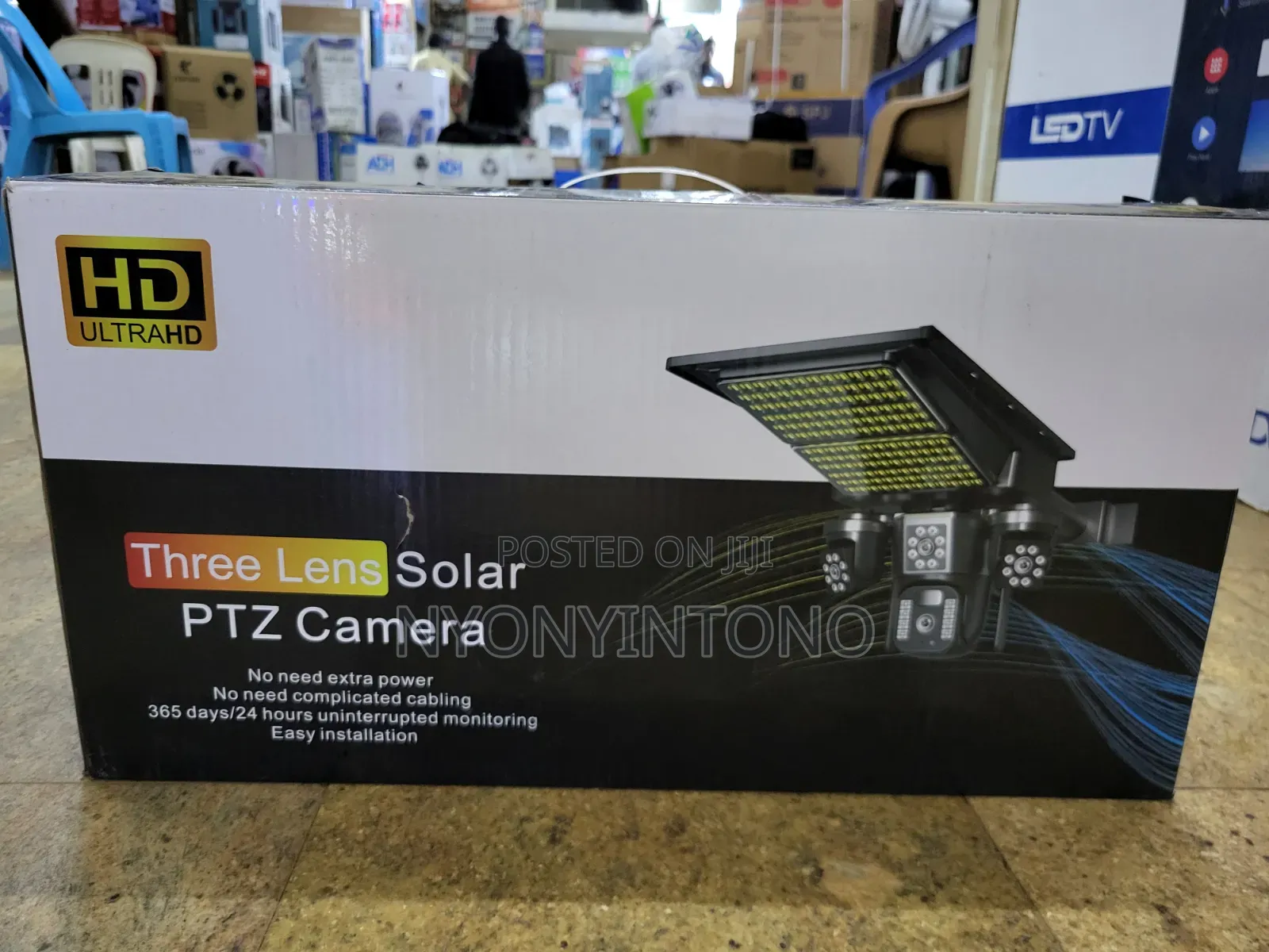 3 Lens 3 Screen PTZ Ai Digital Wireless Solar Camera With Flood Light