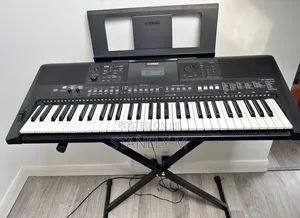 Yamaha PSR E463 Keyboard Piano