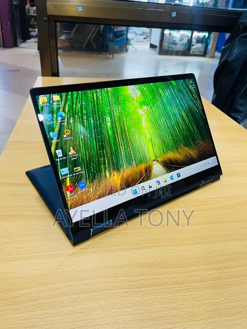 New Laptop HP Dragonfly G2 8GB Intel Core i7 SSD 512GB