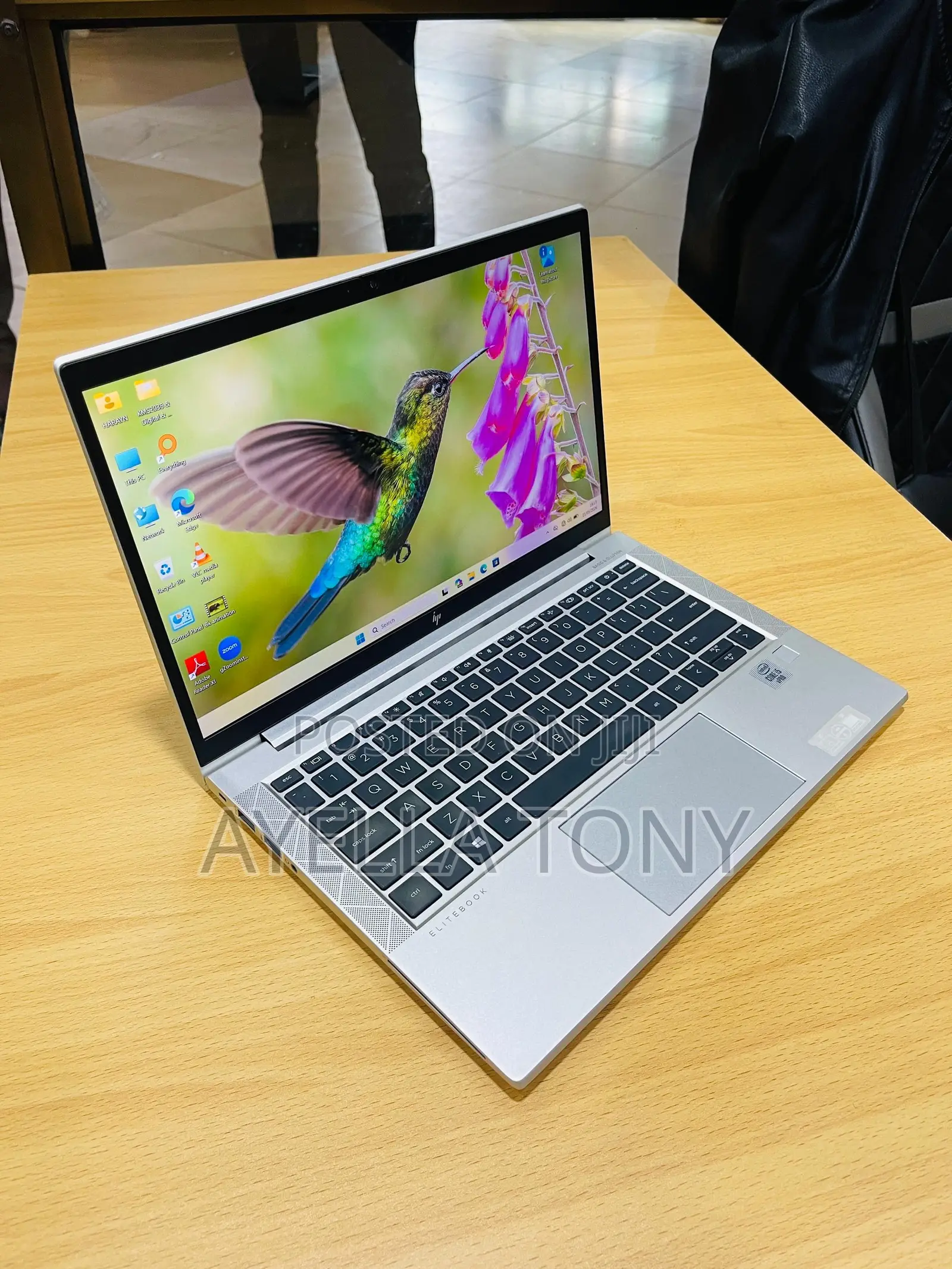 New Laptop HP EliteBook 830 G7 8GB Intel Core i5 SSD 256GB