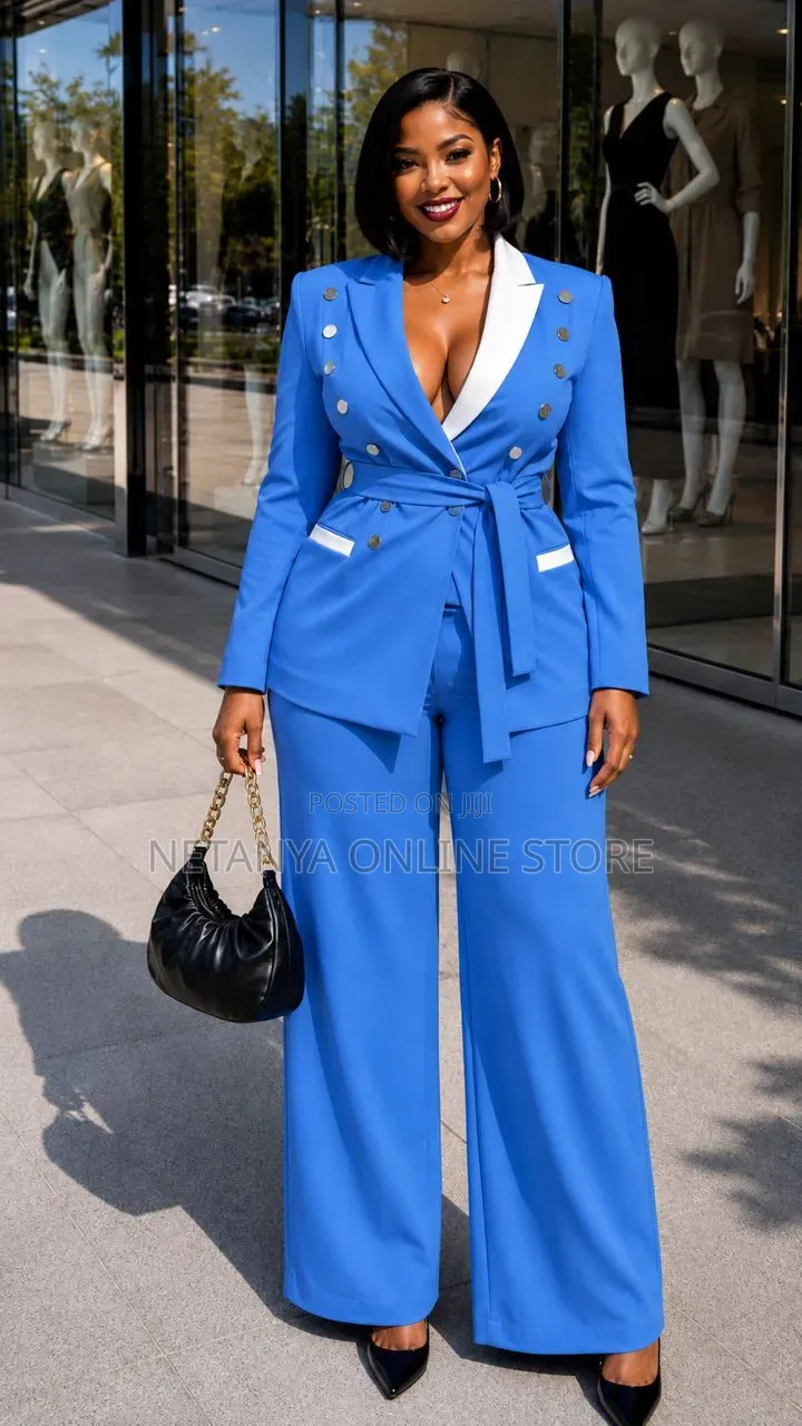 Brand New Elegant Ladies Suit