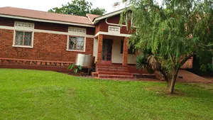 4bdrm House in Jinja for sale