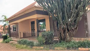 5bdrm Townhouse/Terrace in Jinja for sale