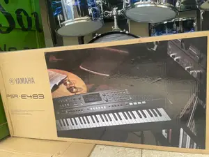 Yamaha PSR E 483