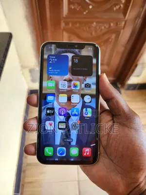 Apple iPhone 11 128 GB White