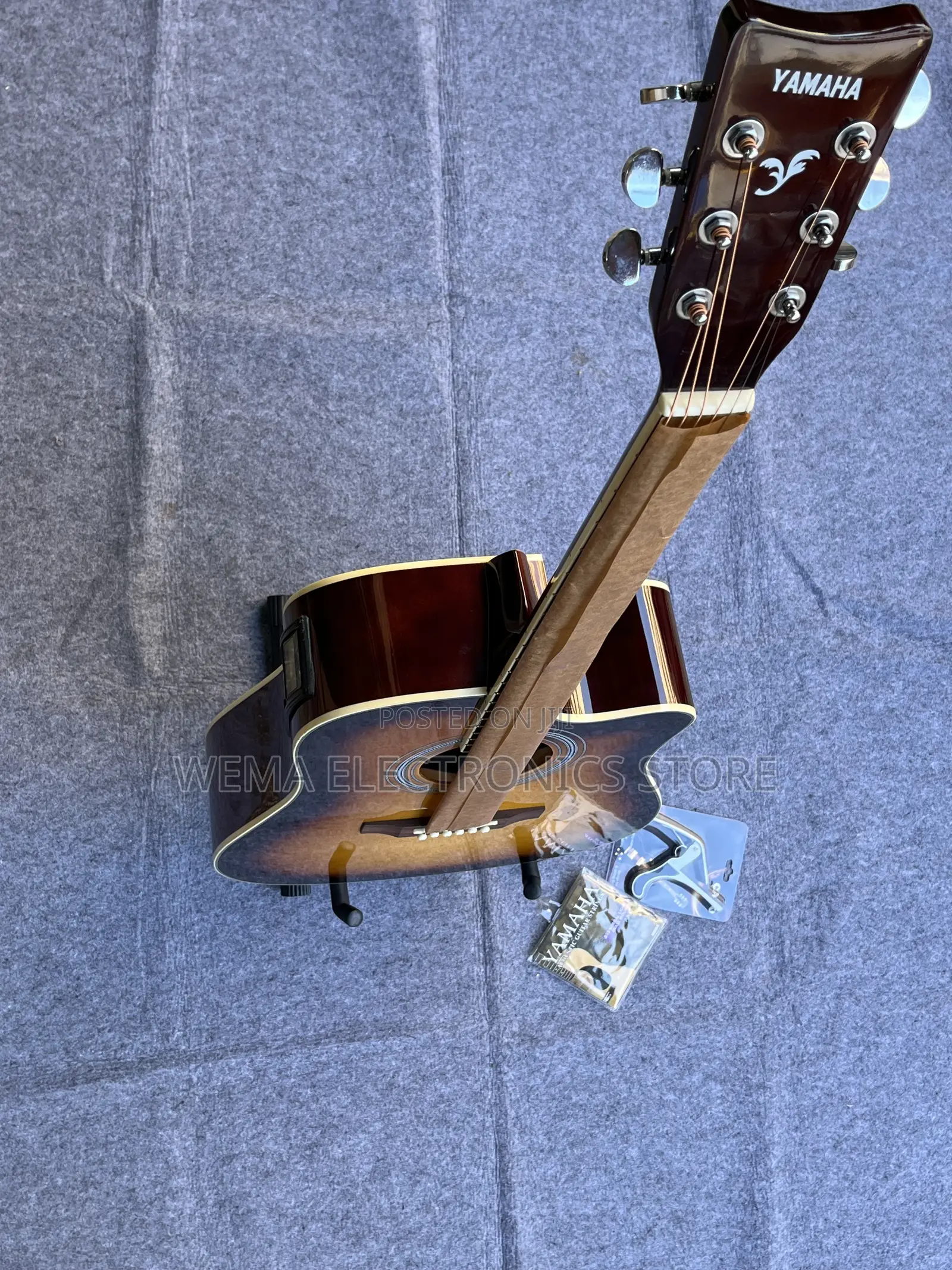 Yamaha Acousti Guitar 41