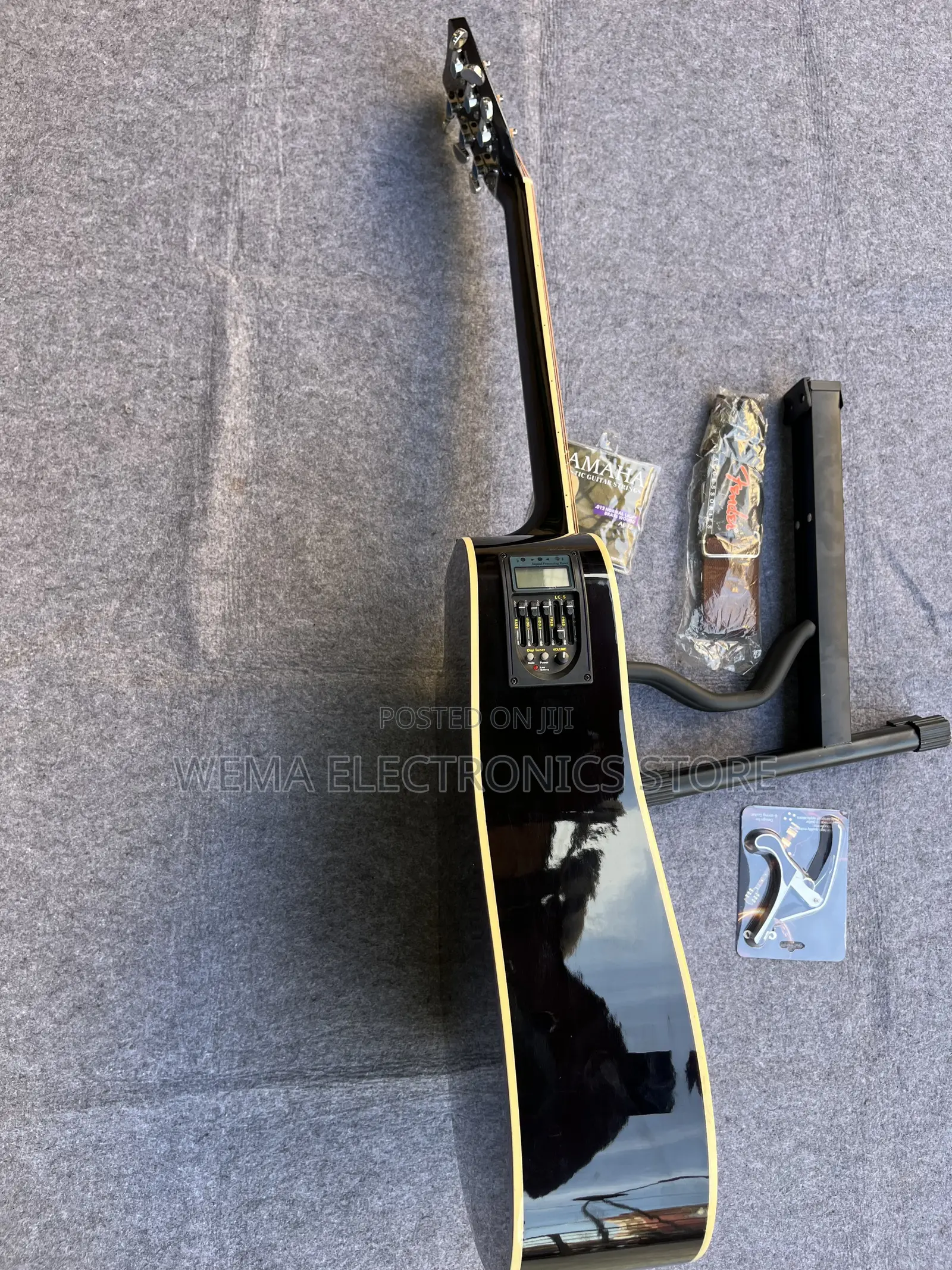 Yamaha Acousti Guitar 41