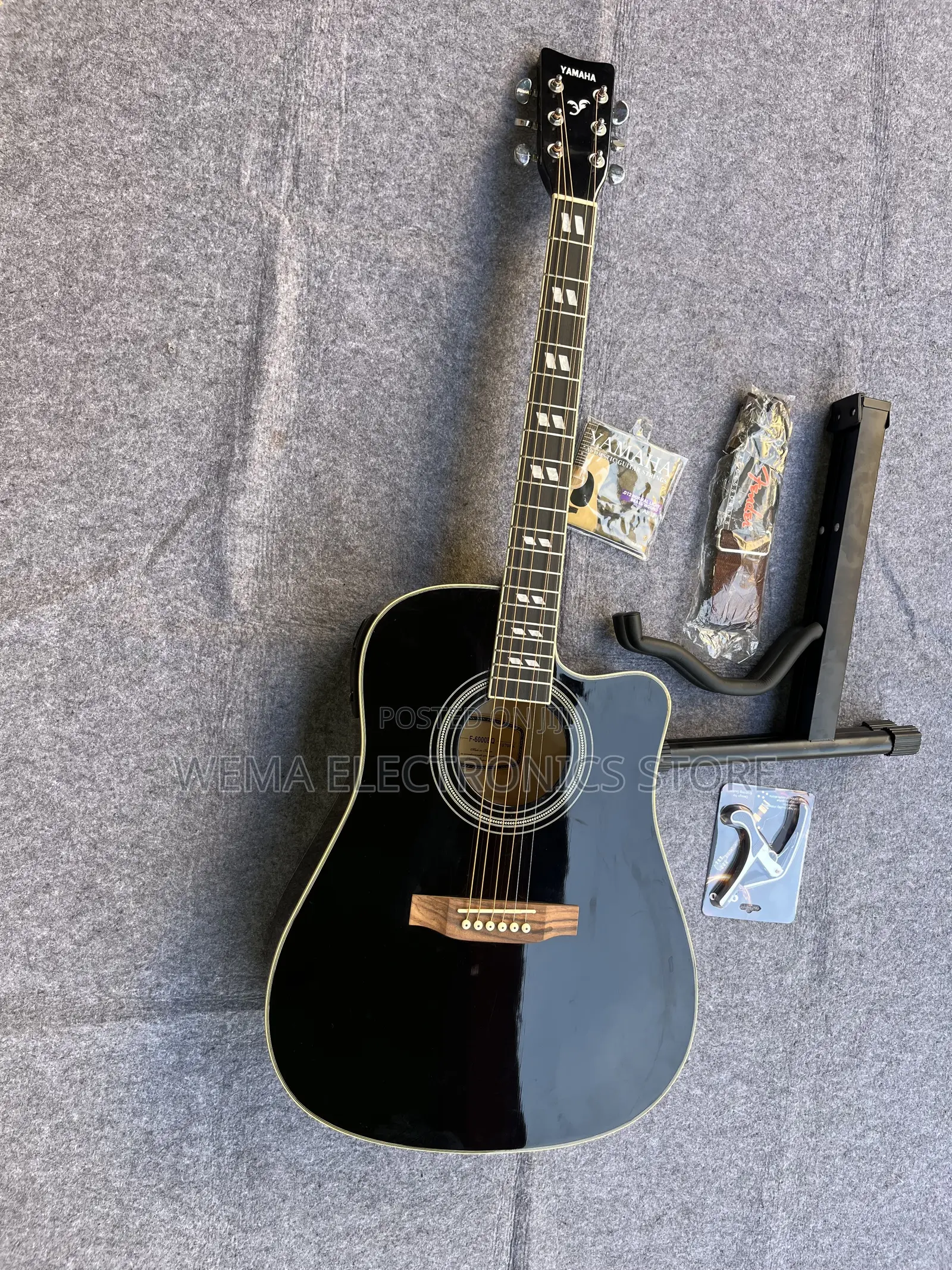 Yamaha Acousti Guitar 41