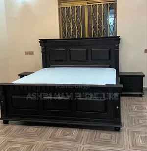 Black Wood Mode Bed
