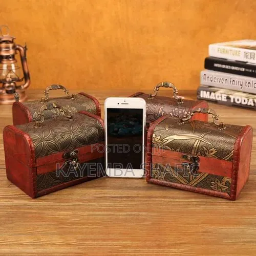 Vintage-Style Wooden Storage Treasure Chest Boxes