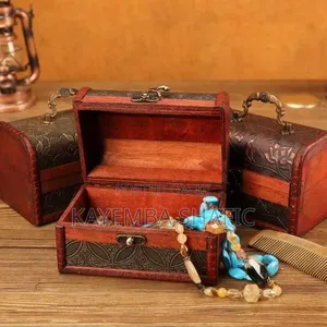 Vintage-Style Wooden Storage Treasure Chest Boxes