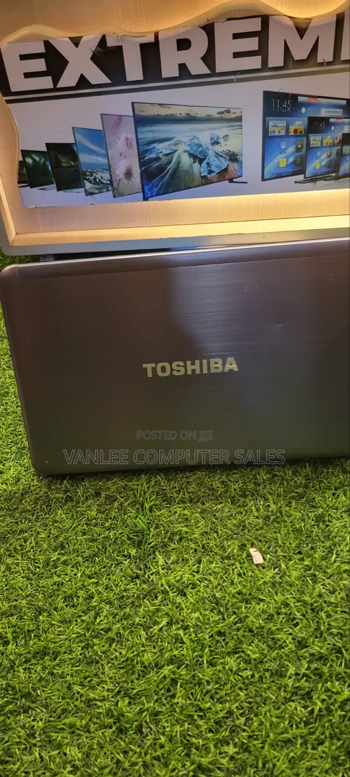 Laptop Toshiba 8GB Intel Core i7 HDD 500GB