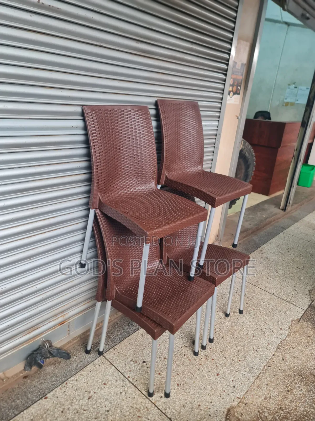Molded Texture Plastic Metal Legs Chairs Plastic Chairs