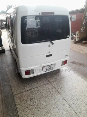 New Suzuki Every Wagon 2012 White