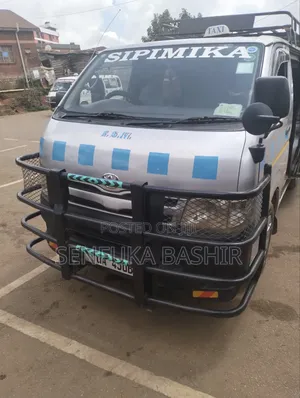 Toyota Grand HiAce 2013 Silver