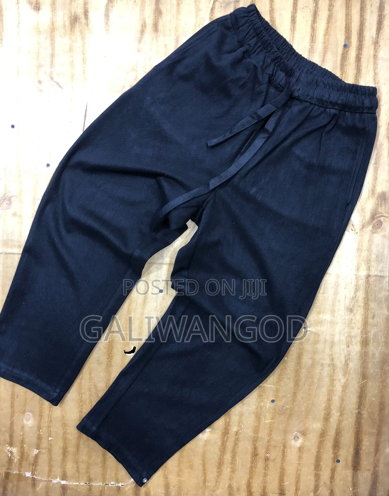 Straight Jeans