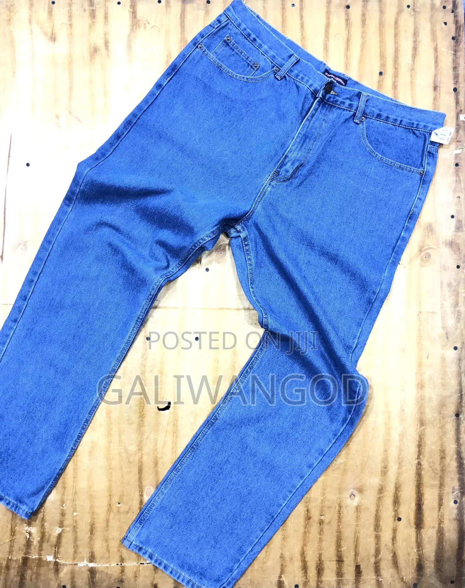 Straight Jeans