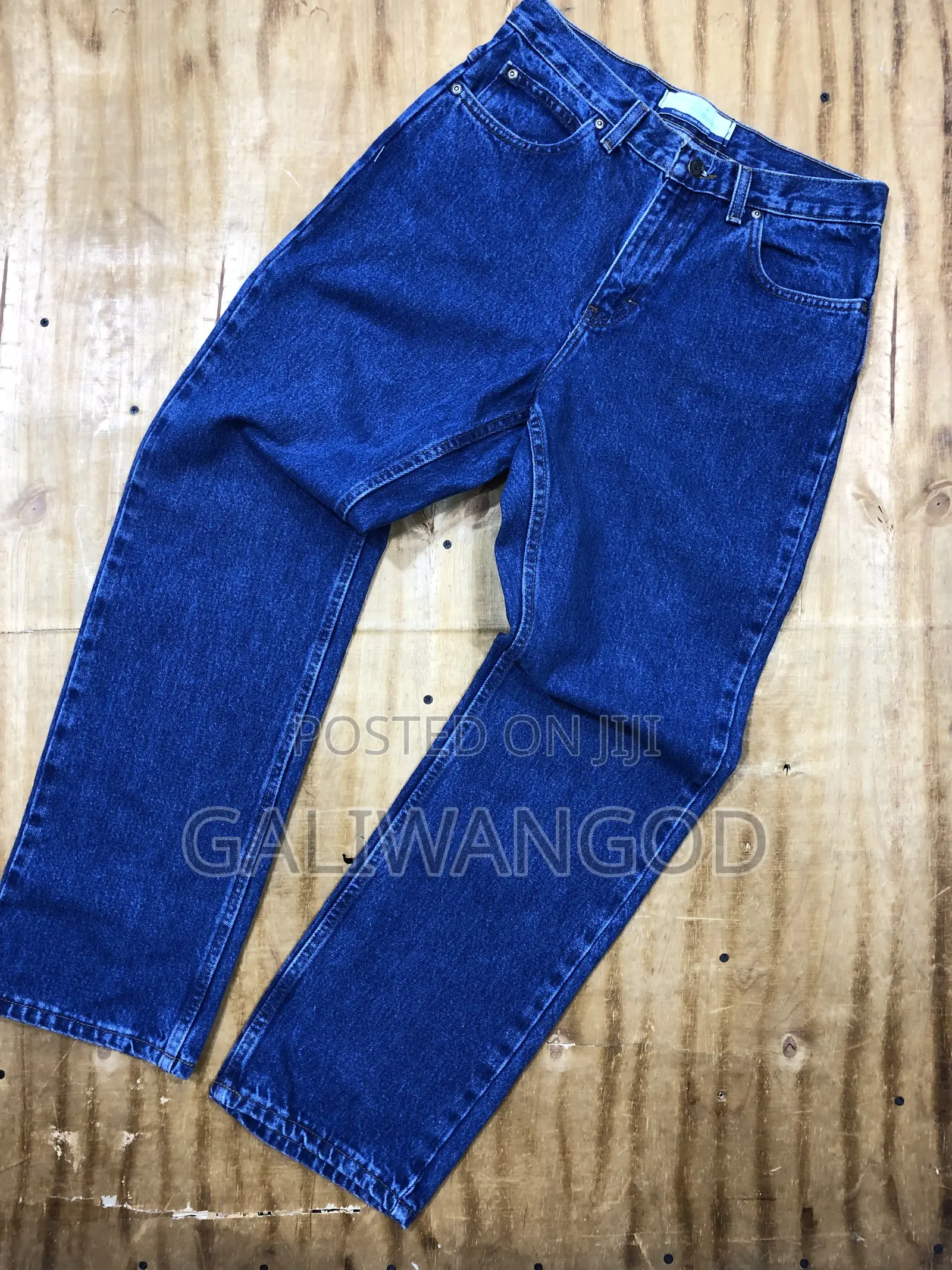 Straight Jeans
