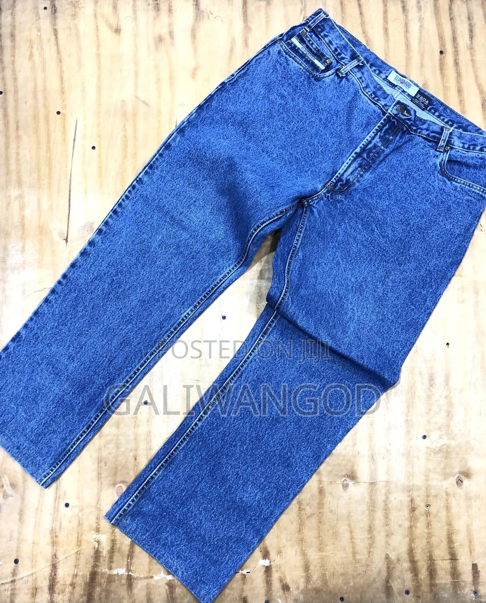 Straight Jeans