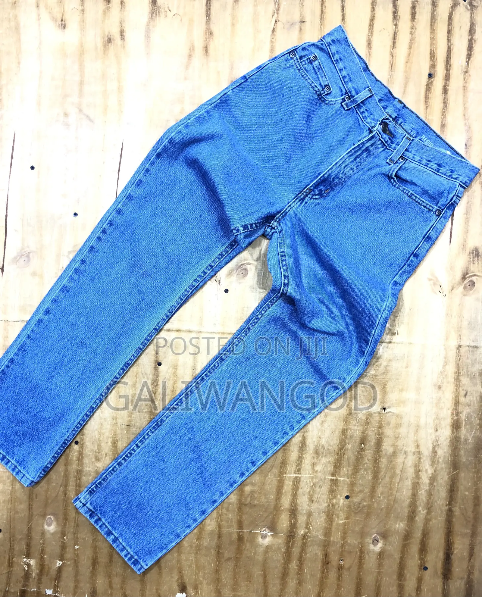 Straight Jeans