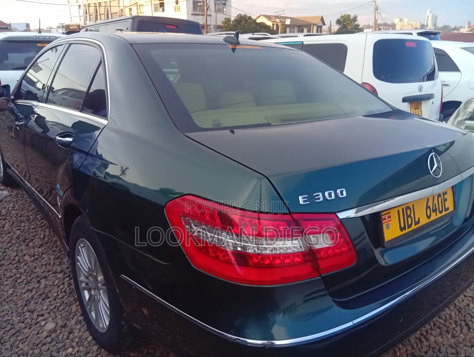 Mercedes-Benz E300 2010 Green