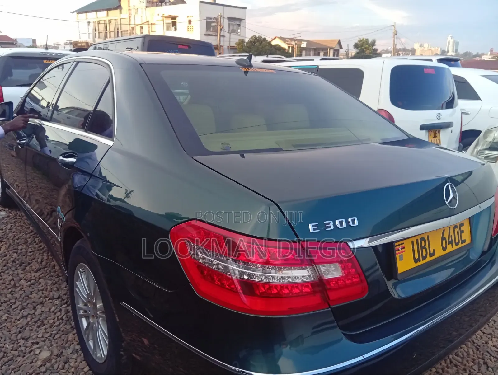 Mercedes-Benz E300 2010 Green