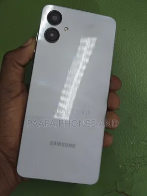 Samsung Galaxy A06 128 GB White