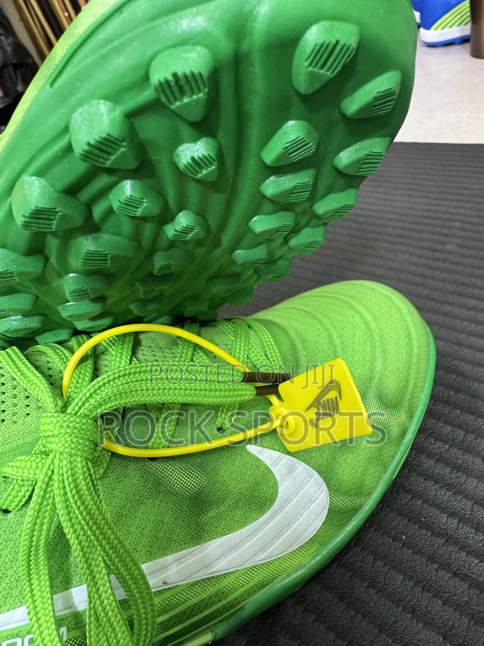 Km Airzoom Fairplay Boots Latest