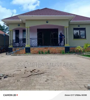 Furnished 3bdrm House in Wakiso / Wakiso for sale