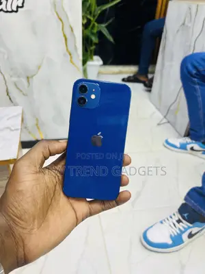 Apple iPhone 12 64 GB Blue