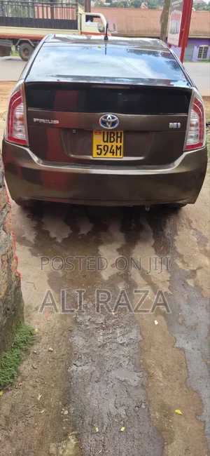 Toyota Prius 2012 Brown