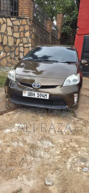 Toyota Prius 2012 Brown