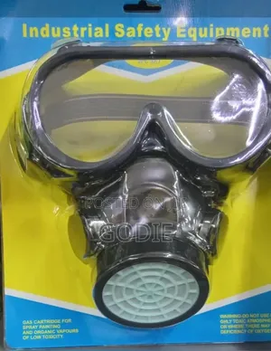 Industrial Chemical Respirator Mask With Safety Goggles.