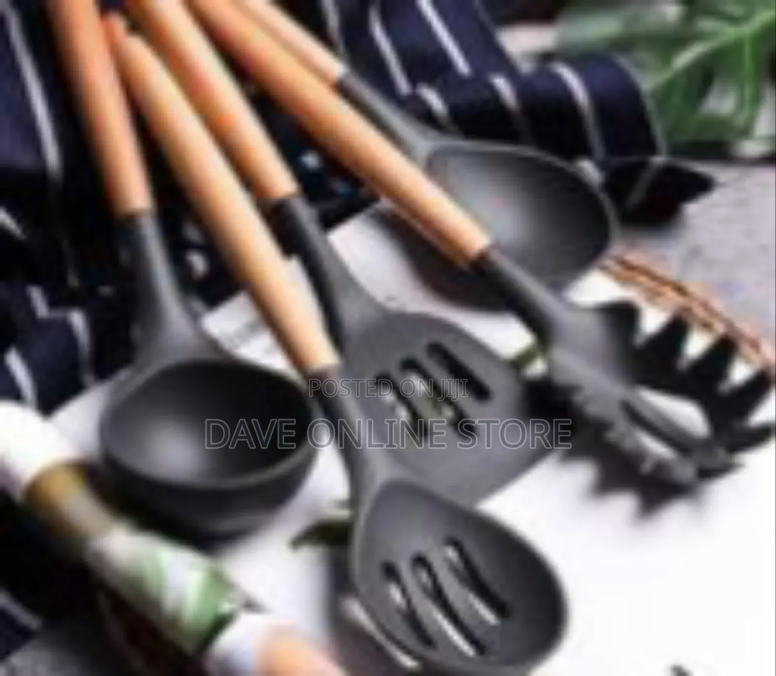 Modern Kitchen Utensil Set With Storage Holder